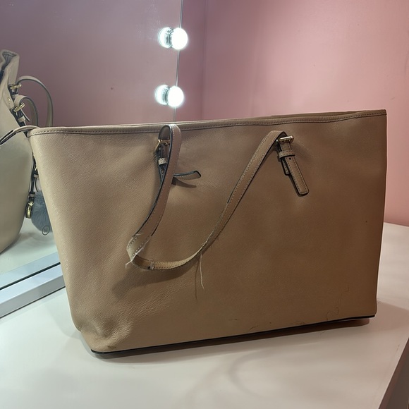 Michael Kors Handbag - Picture 3 of 3